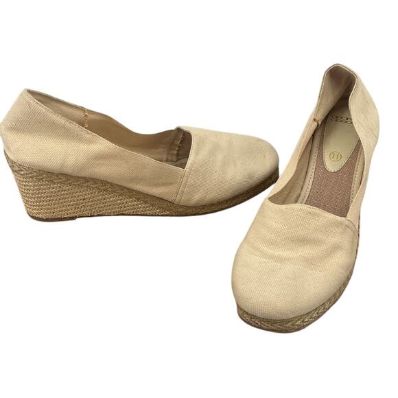 Andre Assous Canvas Expadrilles Womens Shoes Sz 11 Coastal Preppy Slip On Wedge - Picture 1 of 10